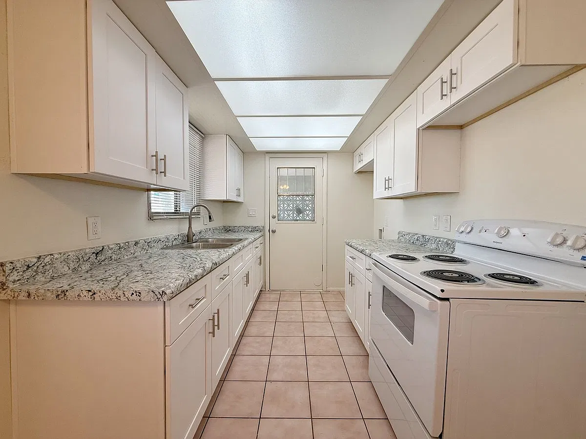 12812 N. 111th Dr. — Photo 3