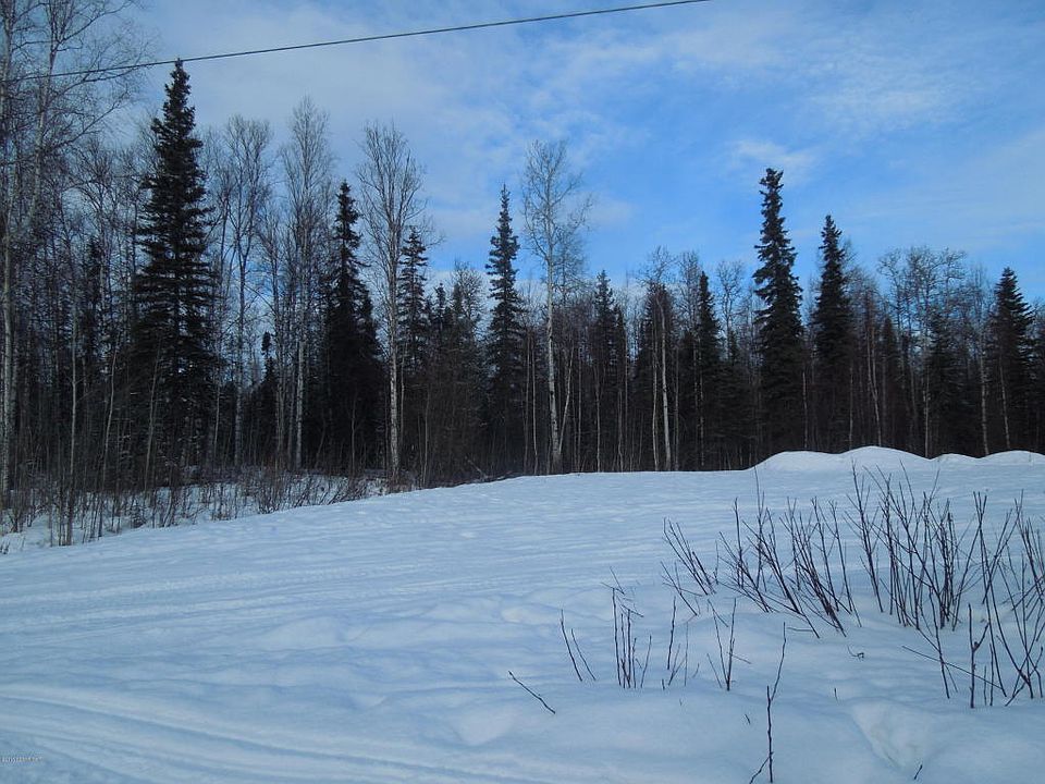 2nd image of 23683 W Long Lake Rd