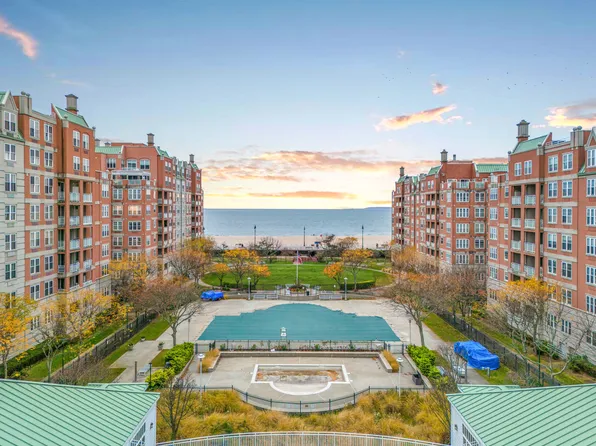 45 Oceana Drive East image 28 of 31