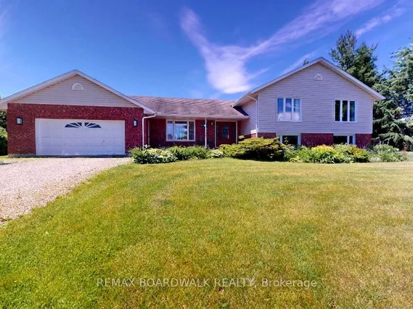 4 Saint George St, Elizabethtown Kitley, ON K6T 1B7