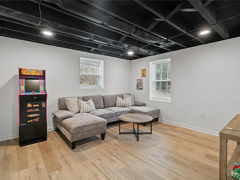2790 Sardis St NW — Photo 32