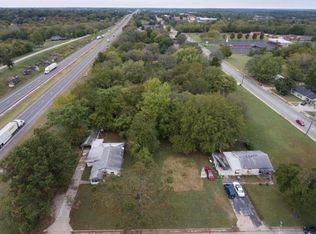 2949 N Summit Ave, Springfield, MO 65803