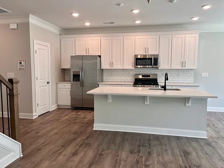 4153 Black Ct — Photo 6
