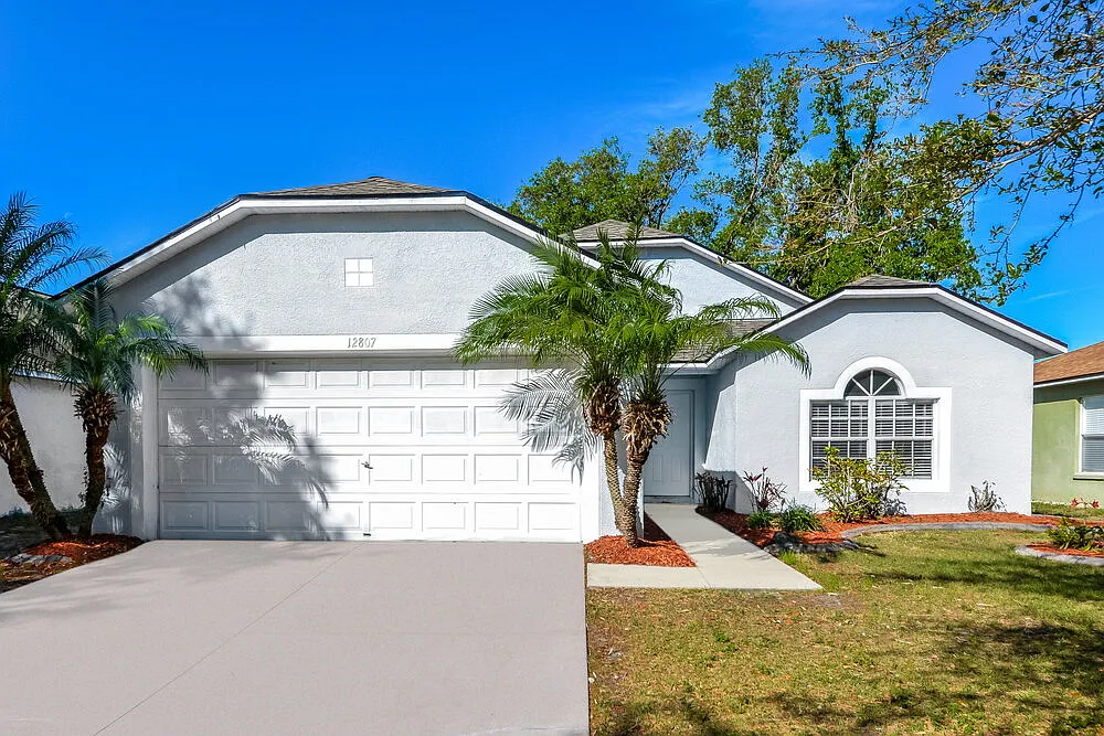 3 bed, 2.0 bath, 1380 sqft, $3,430 — Photo 1