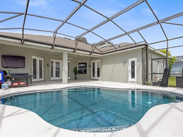 10175 Cove Lake Dr — Photo 3