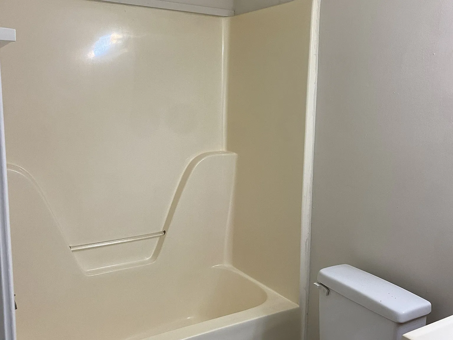 2 bed, 900 sqft, $950 — Photo 2