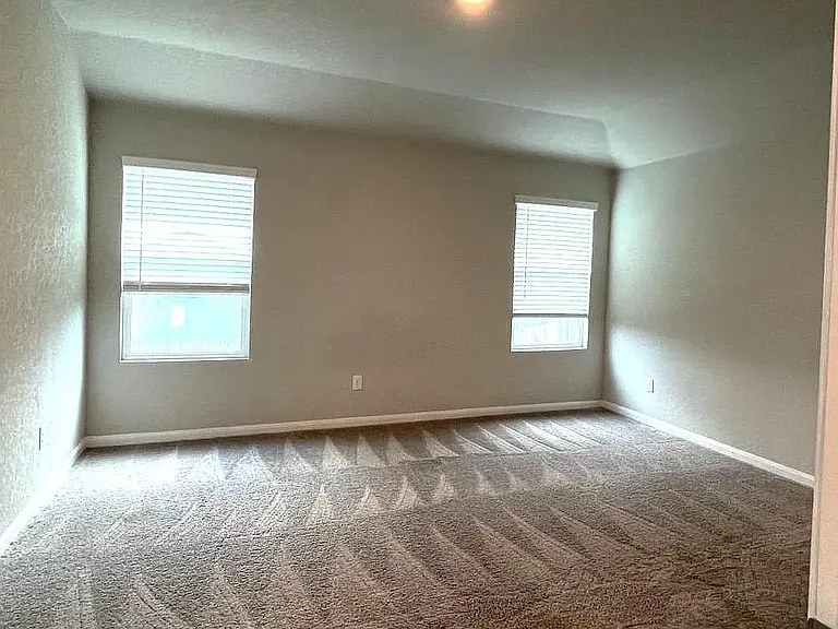 2810 Calandra Lark — Photo 6
