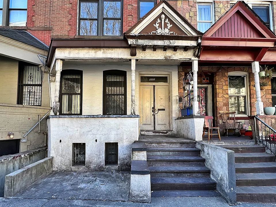 2nd image of 532 W 187th St #532