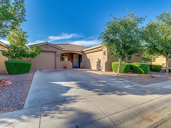 3rd image of 42460 W Cheyenne Dr