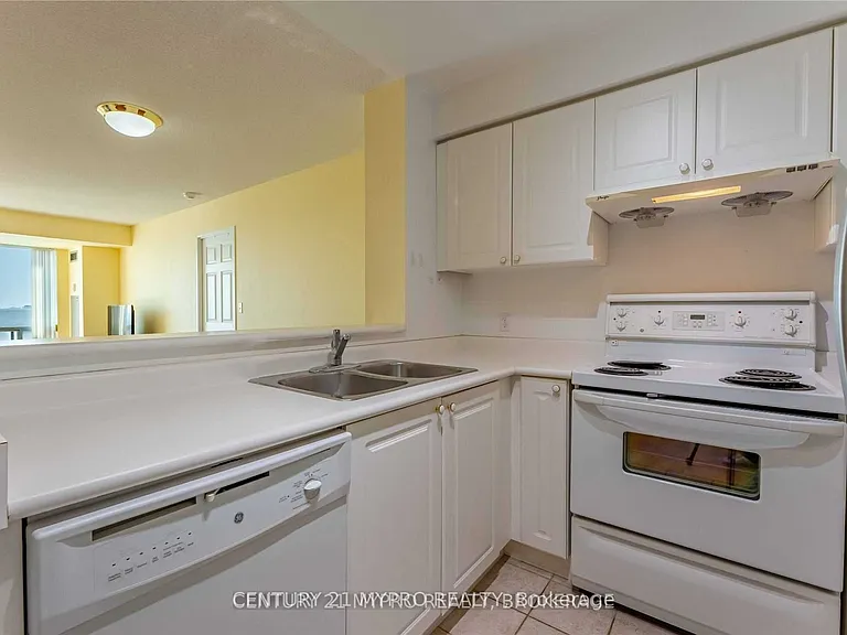 1 Lee Centre Dr #1609 — Photo 8
