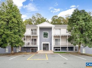 555 Burgoyne Rd Unit 13, Charlottesville, VA 22901