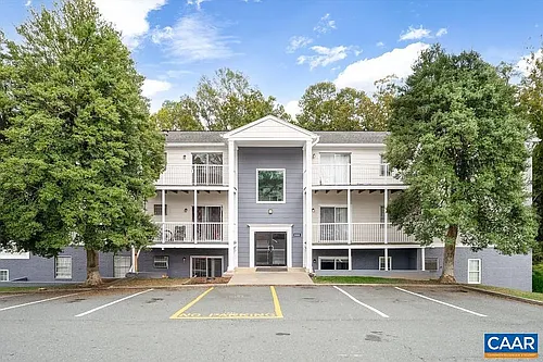 555 Burgoyne Rd #13 Photo 1