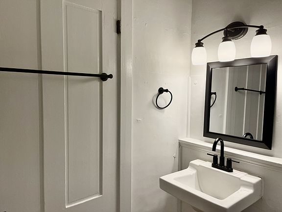 4th image of 17 7th St #3