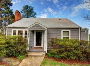 1141 Locust Ave, Charlottesville, VA 22901