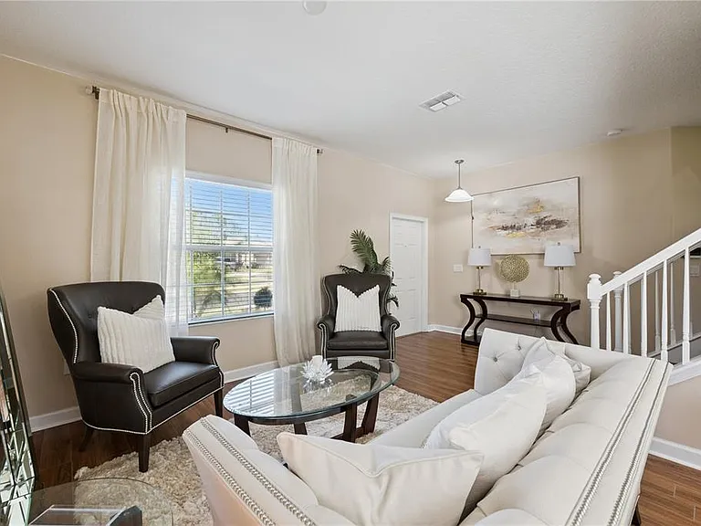 1454 Lake Side Ave — Photo 5