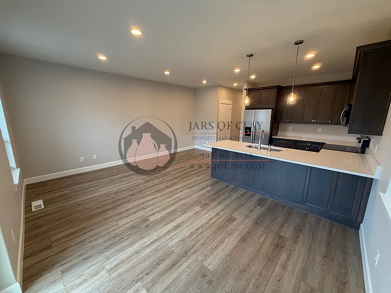 1329 Oppek St NE #1329 — Photo 10