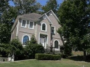 1608 Russet Crest Cir, Birmingham, AL 35244