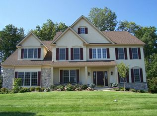 79 Schreiner Dr, North Wales, PA 19454