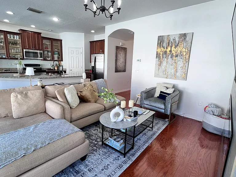 Gentilly Ln — Photo 17