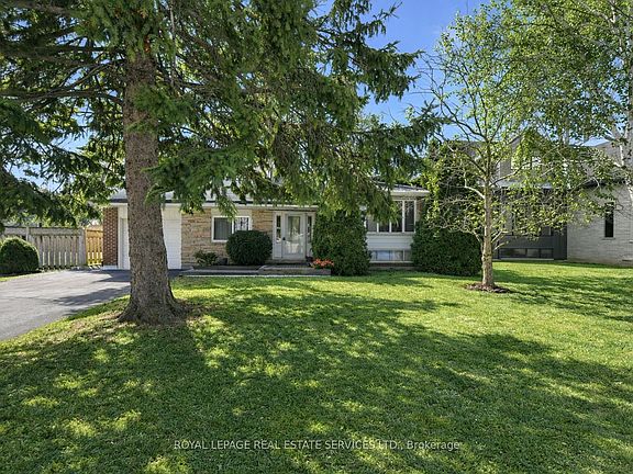 2nd image of 224 Sunray Rd