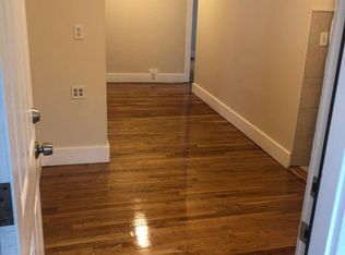 102 Crosby St APT 3, Lowell, MA 01852