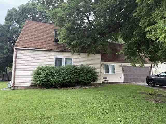 1st image of 640 E Stella Dr