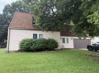 640 E Stella Dr, Decatur, IL 62526