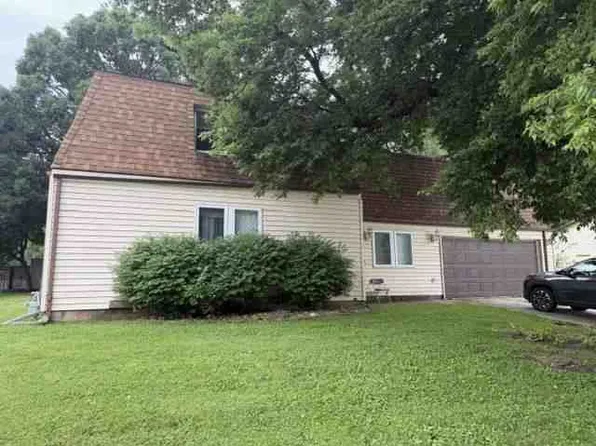 640 E Stella Dr, Decatur, IL 62526