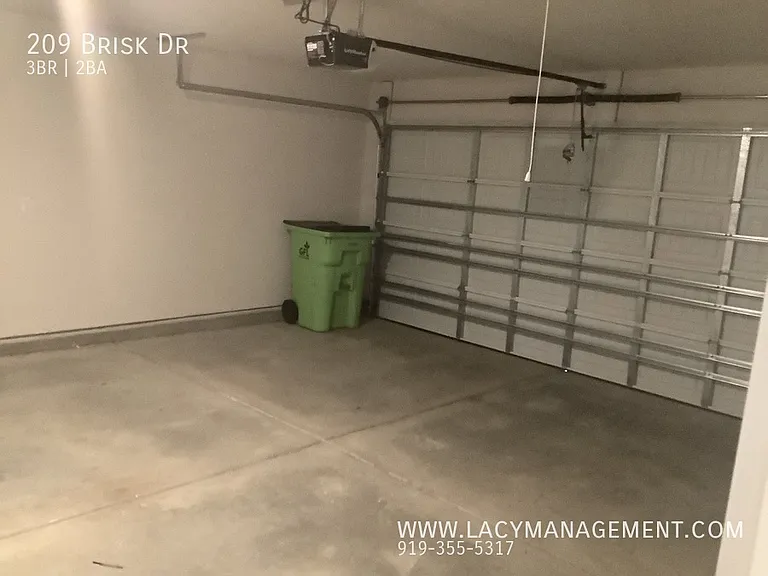 209 Brisk Dr — Photo 15