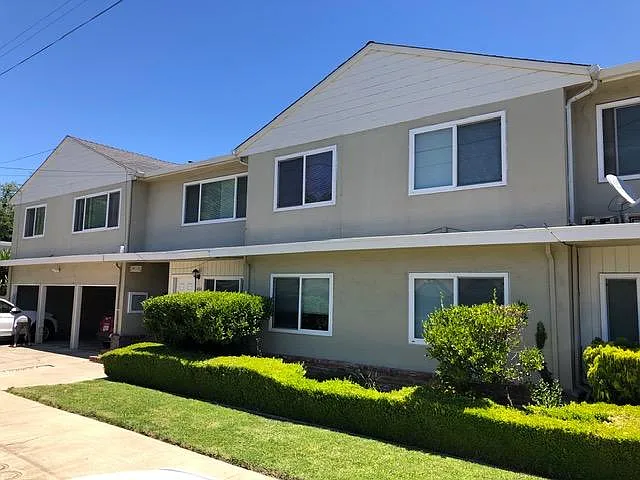 1482 Santa Rosa St — Photo 1