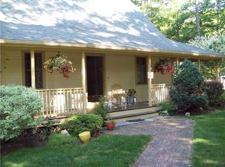 14 Sunset Dr, Richmond, RI 02892