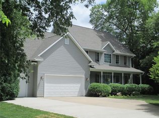 1167 Abbe Creek Rd, Mount Vernon, IA 52314