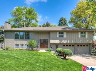 12422 Hickory Rd, Omaha, NE 68144