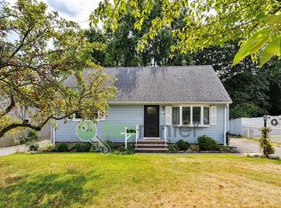 35 Elmwood Dr, Clifton, NJ 07013