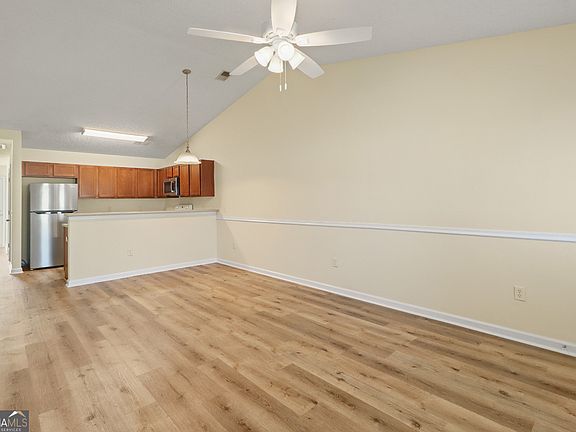 4th image of 1006 Wadley Cir
