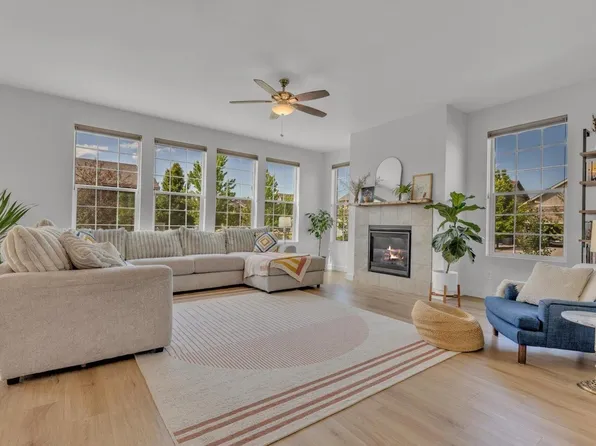 2080 Sicily Cir, Longmont, CO 80503