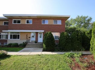 12 N Albert St, Mount Prospect, IL 60056