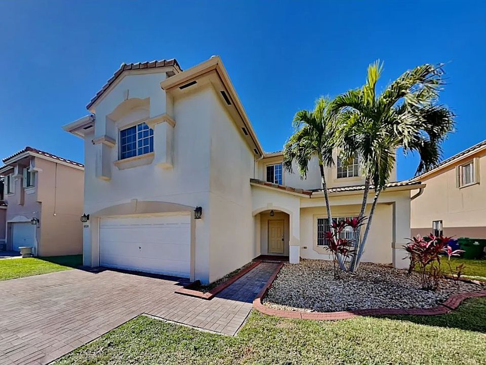 1st image of 4536 SW 129th Ave