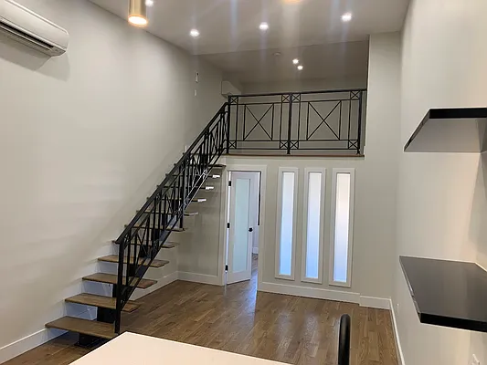 Rented by Metro Prop NY Corp | media 1