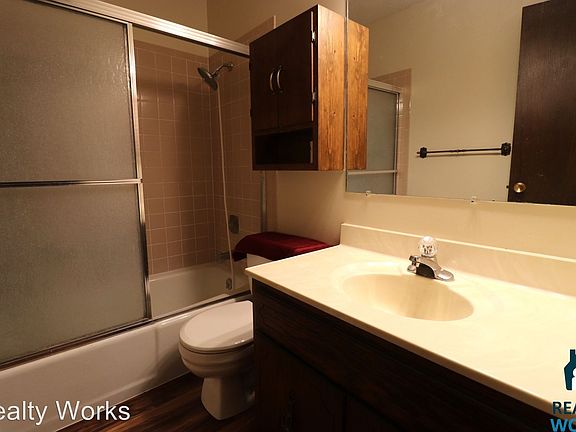 4th image of 1820 Glynn Cir