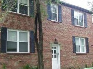 6938 Chippewa St, Saint Louis, MO