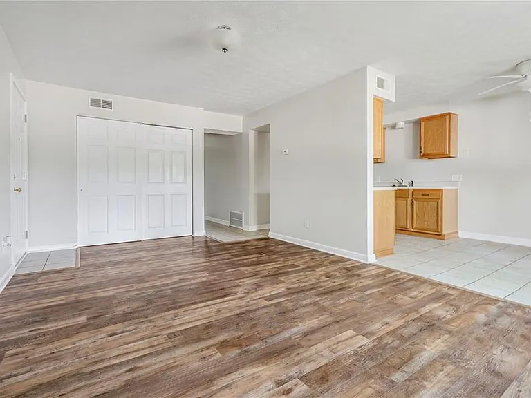 6669 Amsel Ave NE #4 — Photo 3