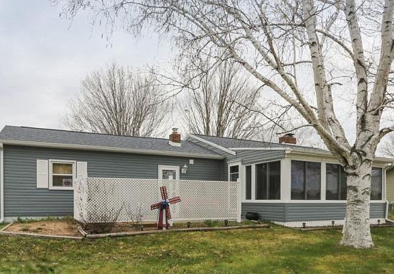 4th image of 9770 S Clearwater St