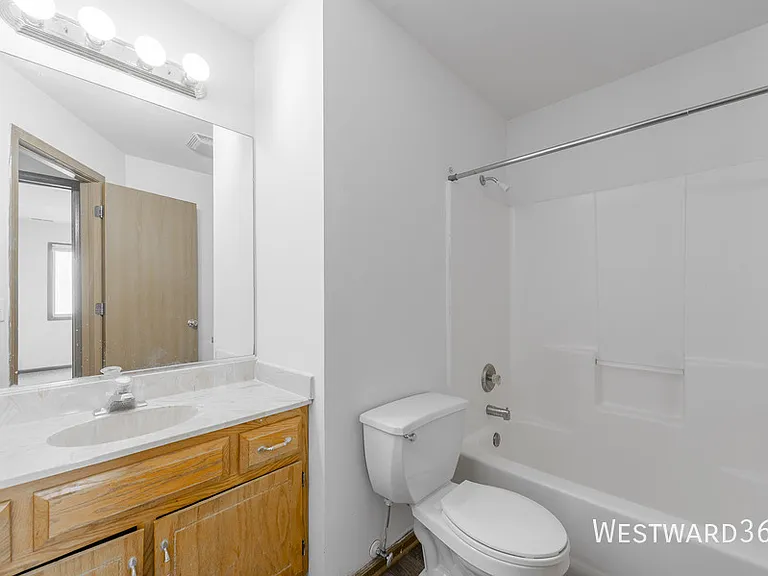 915 Spiros Ct #206 — Photo 8