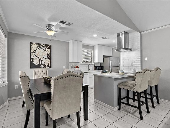 5th image of 10815 Sagecrest Ln