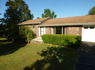3036 Meadowview Dr, Kingston, TN 37763