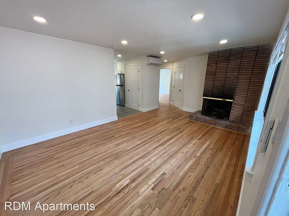 2nd image of 566 Vallejo St #11548713