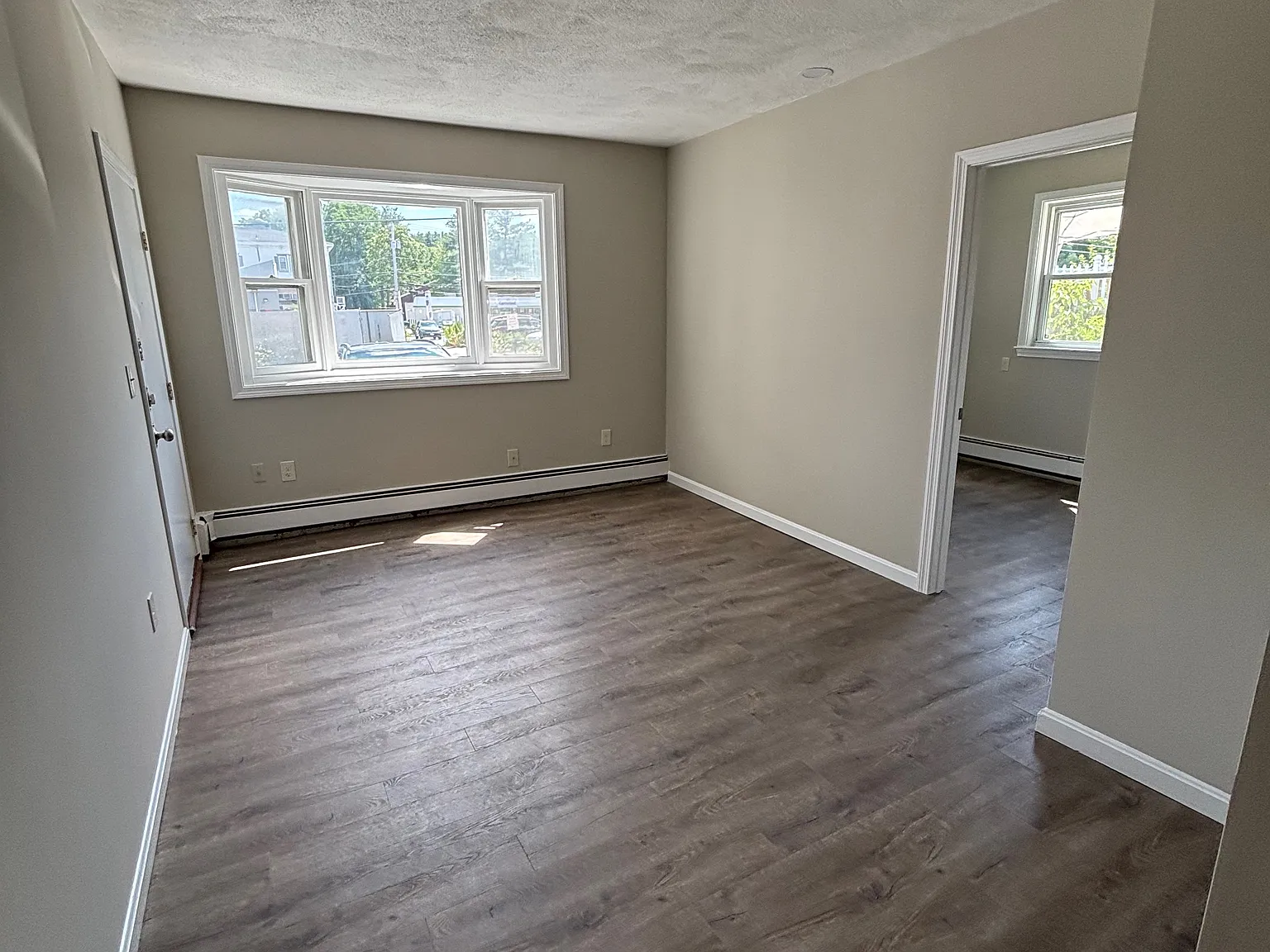 2 bed, 1200 sqft, $1,975 — Photo 3