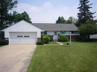 429 Cary Jay Blvd, Richmond Heights, OH 44143