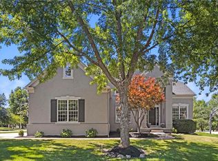 3841 W 143rd Ter, Leawood, KS 66224